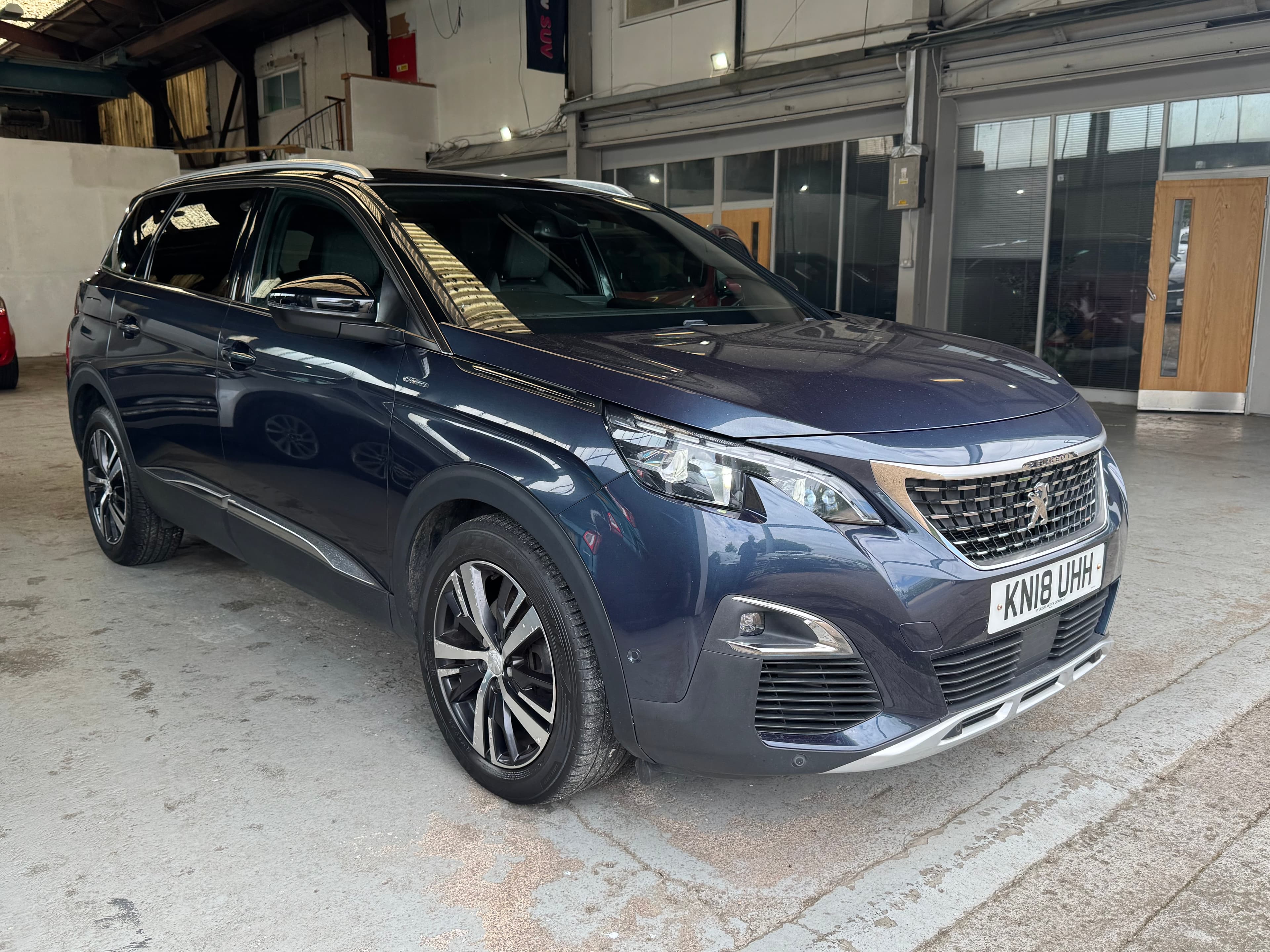PEUGEOT 5008 - View 1